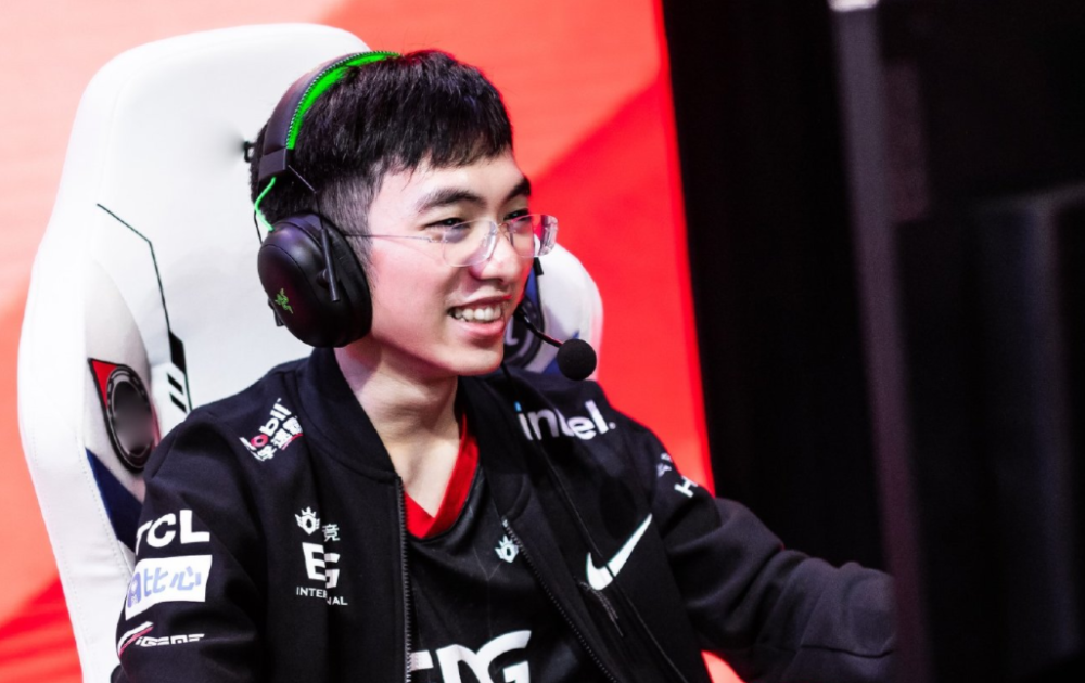 GEN碾压HLE，Viper开启传奇时刻焦点之战八强赛，让粉丝疯狂欢呼的简单介绍