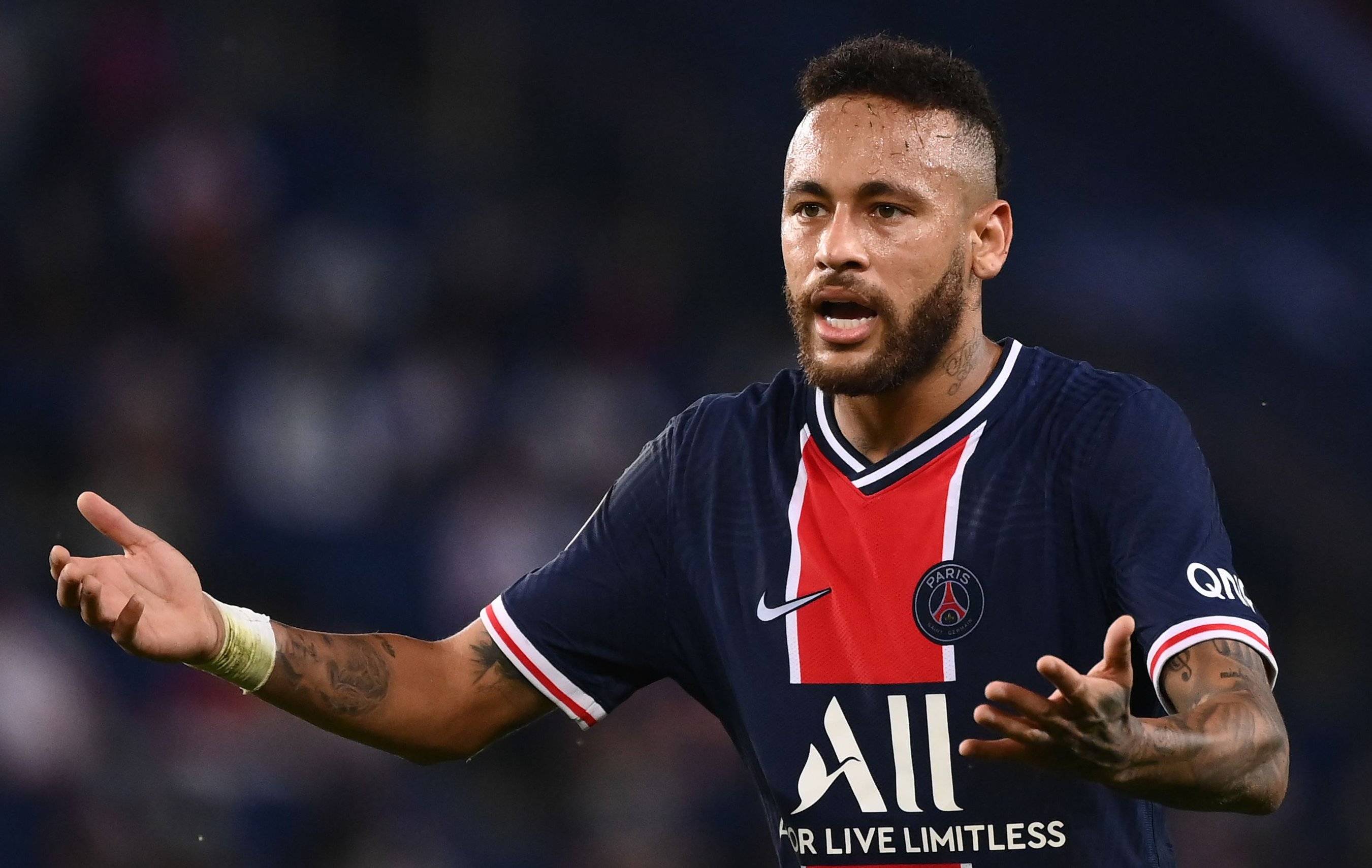 开云足球直播-包含法甲巴黎圣日耳曼队的球星内马尔连续两场比赛未能进球，导致球队遭遇两连败的词条