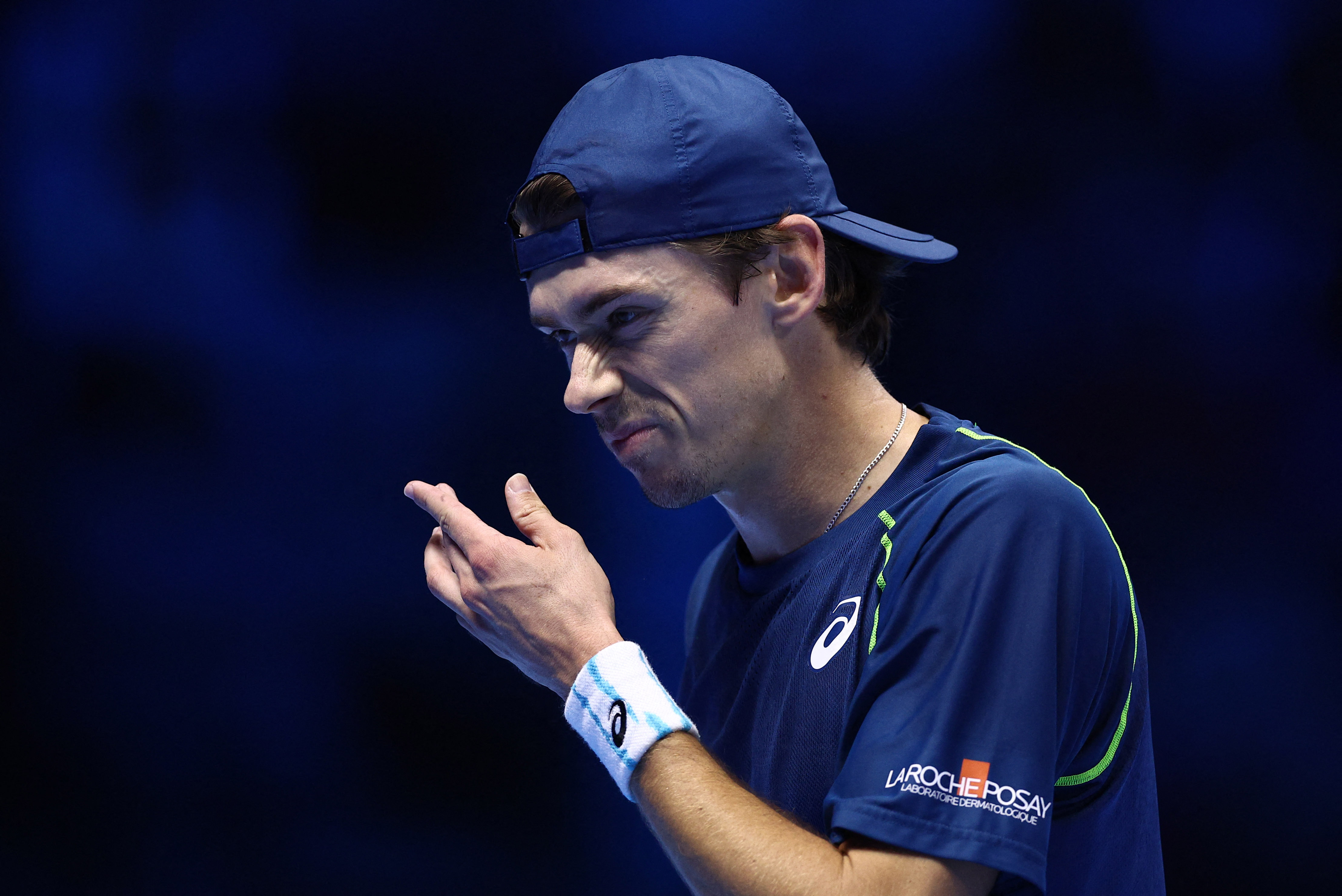 包含法国网球队血洗德国网球队，梅德韦杰夫高光表现的词条