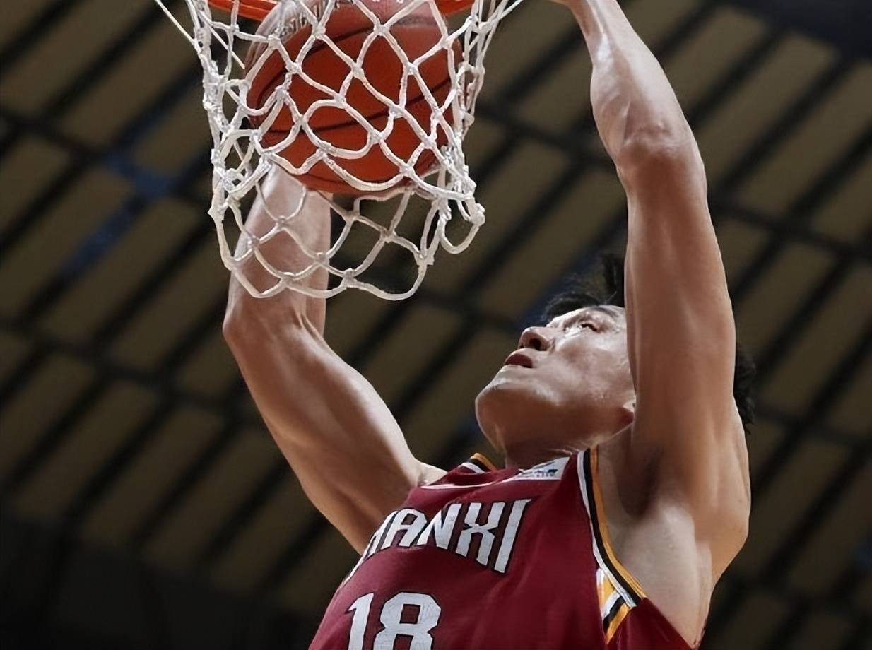 四川男篮连胜收官,季后赛状态火爆 四川男篮连胜收官,季后赛状态火爆