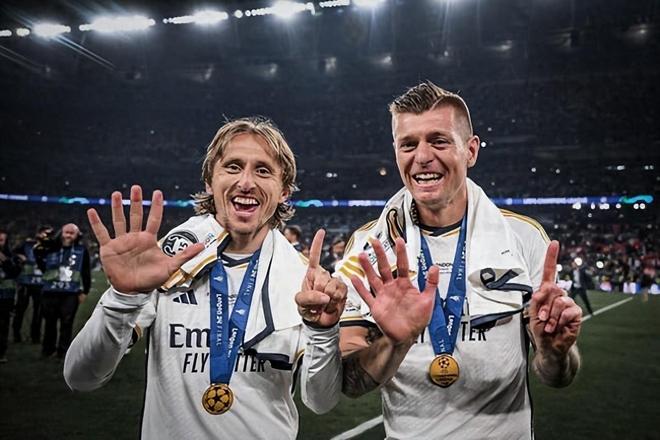 墨西哥爆冷拜仁，莫德里奇一己之力扛起全队的简单介绍