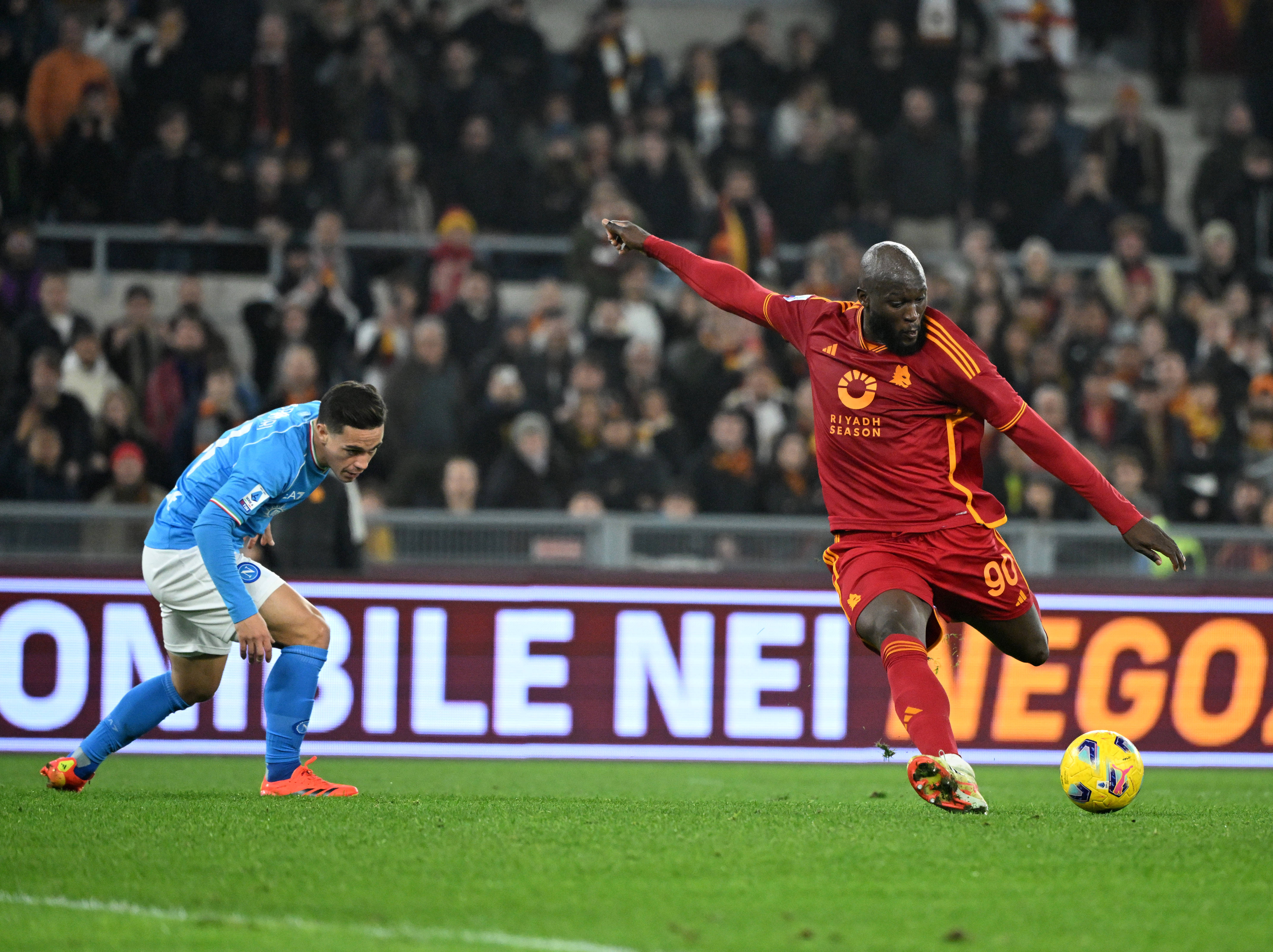 开云体育app-意大利鏖战那不勒斯，莫德里奇关键制胜