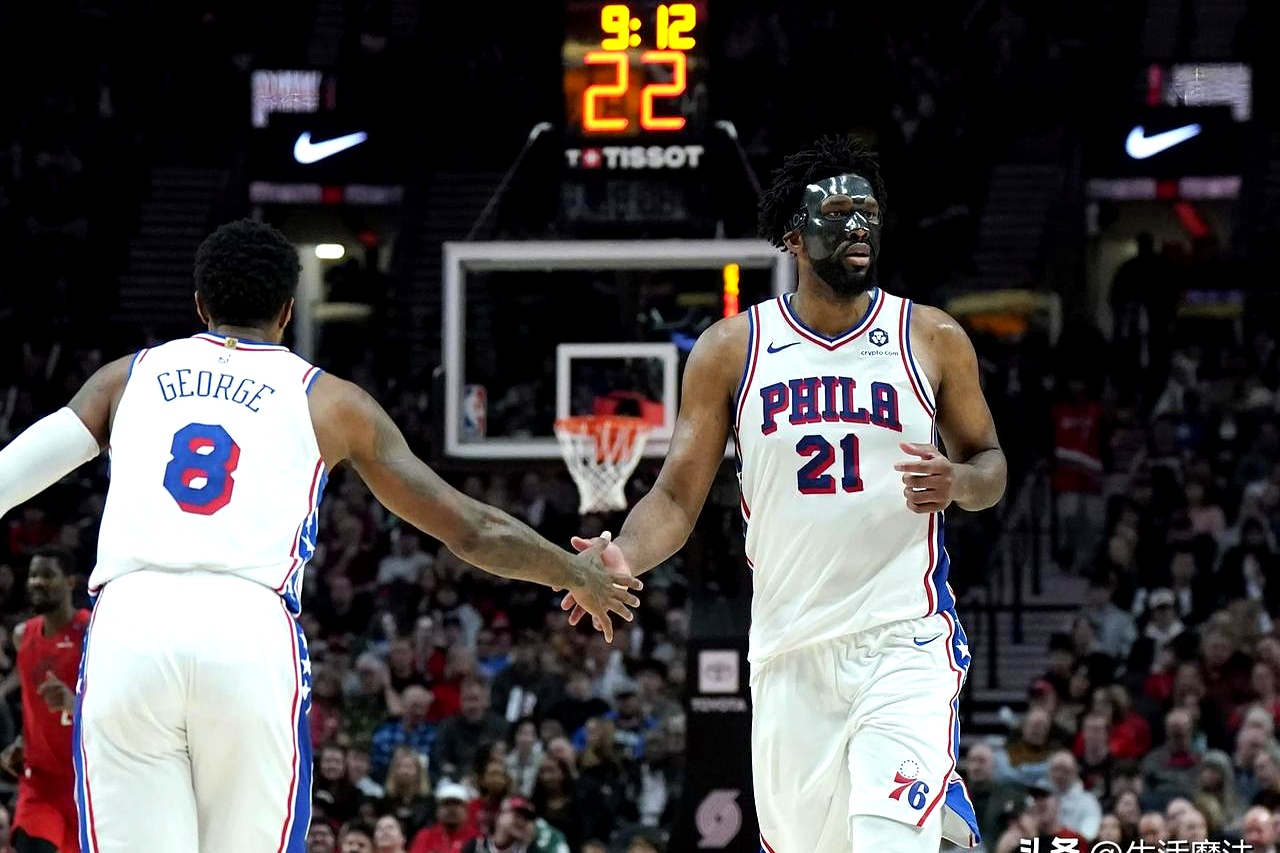 开云体育下载-76人横扫勇士B队，克莱爆发神勇