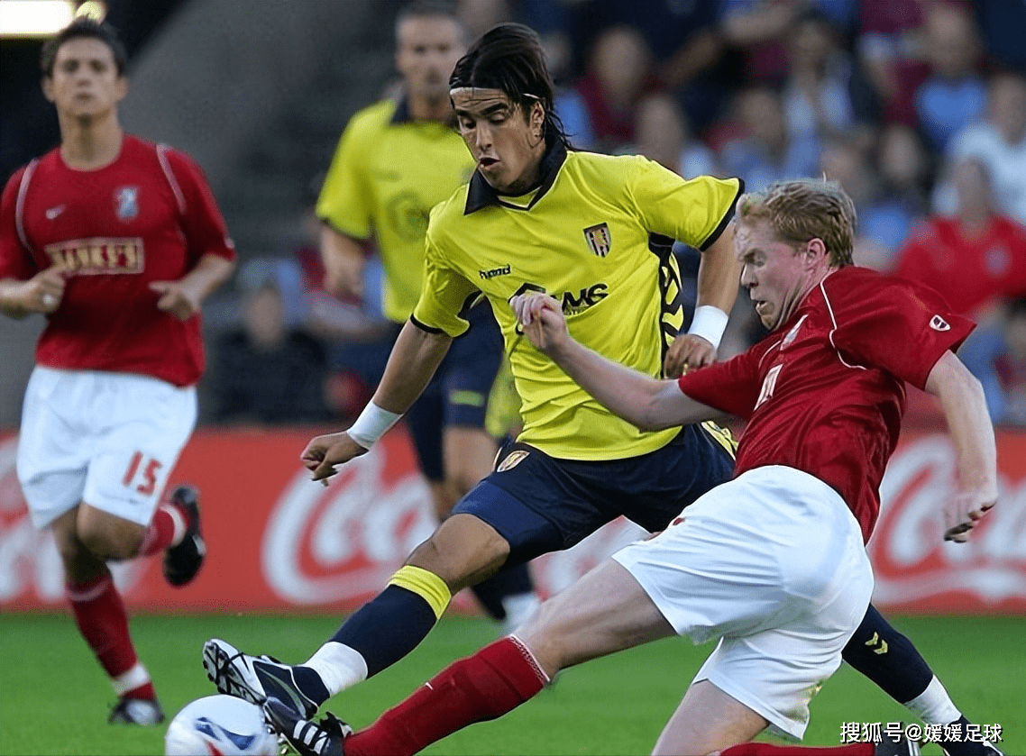 意大利足球赛事实时报道,精彩瞬间展现无遗 意大利足球赛事实时报道,精彩瞬间展现无遗