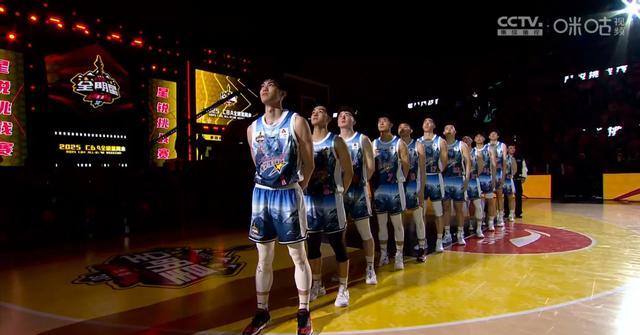 开云官方app入口-篮球顶级赛事将在近日举行，球员们全力备战的简单介绍