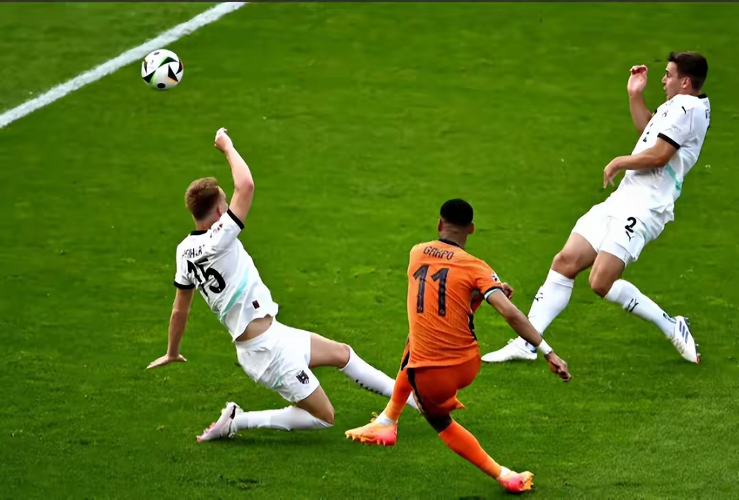 斯伐克队在欧国联比赛中实现大逆转