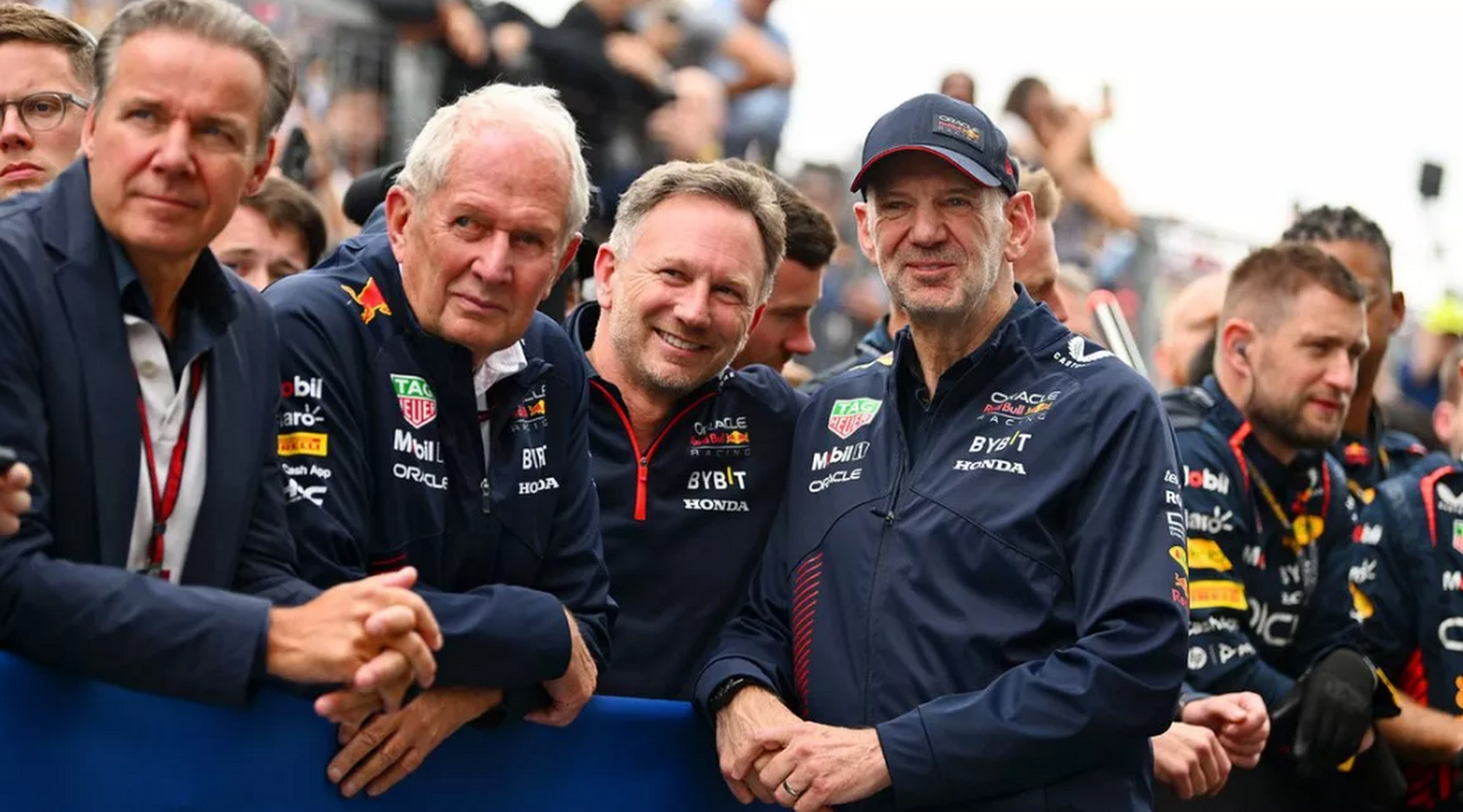 包含迈凯伦绝杀威廉姆斯，佩雷兹状态火热的词条