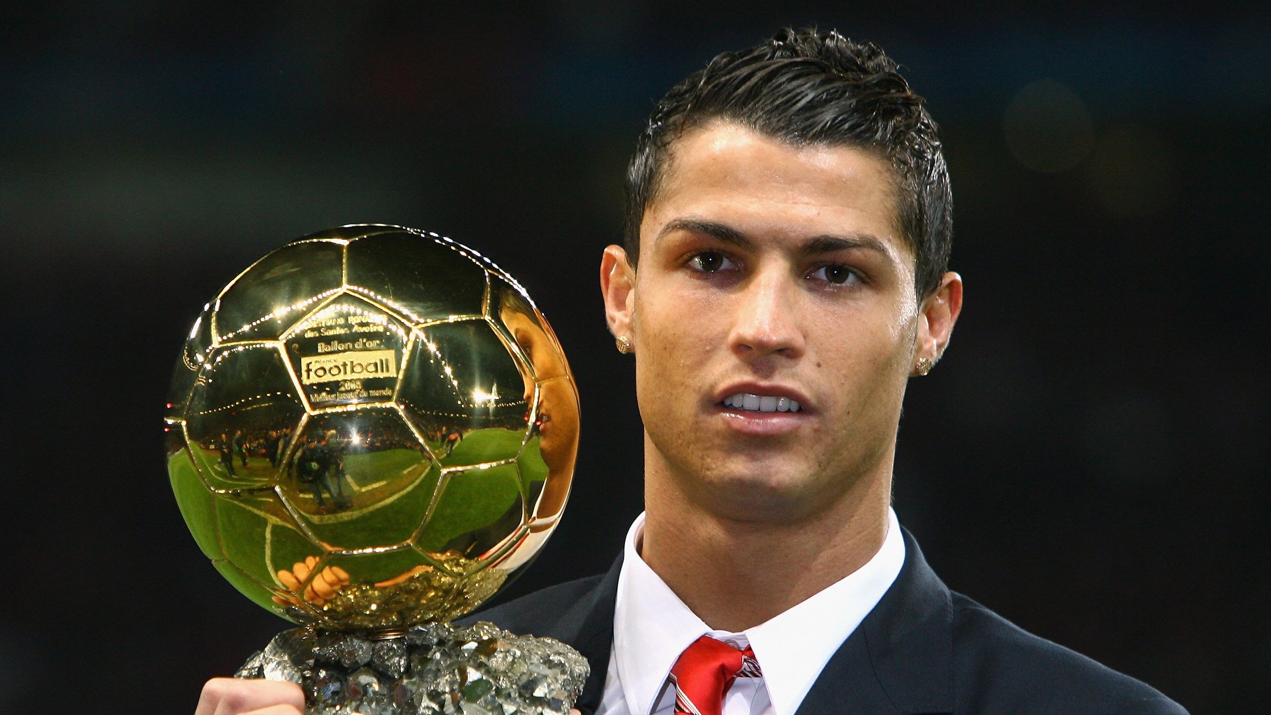 开云APP-奥运烽火中的双王记，当希腊神话降临巴西，C罗于周期决战中加冕