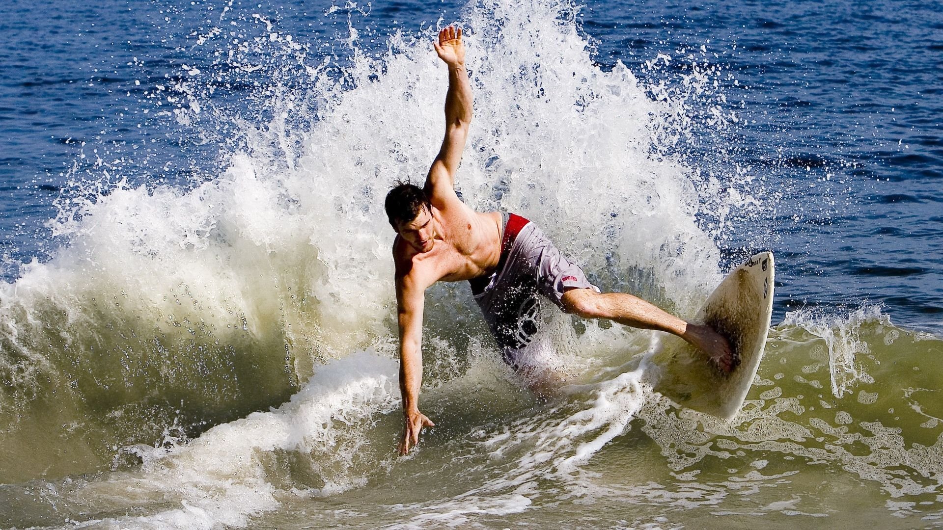 战术革命与个人英雄，托尼如何成为荷兰收割利物浦的关键先生