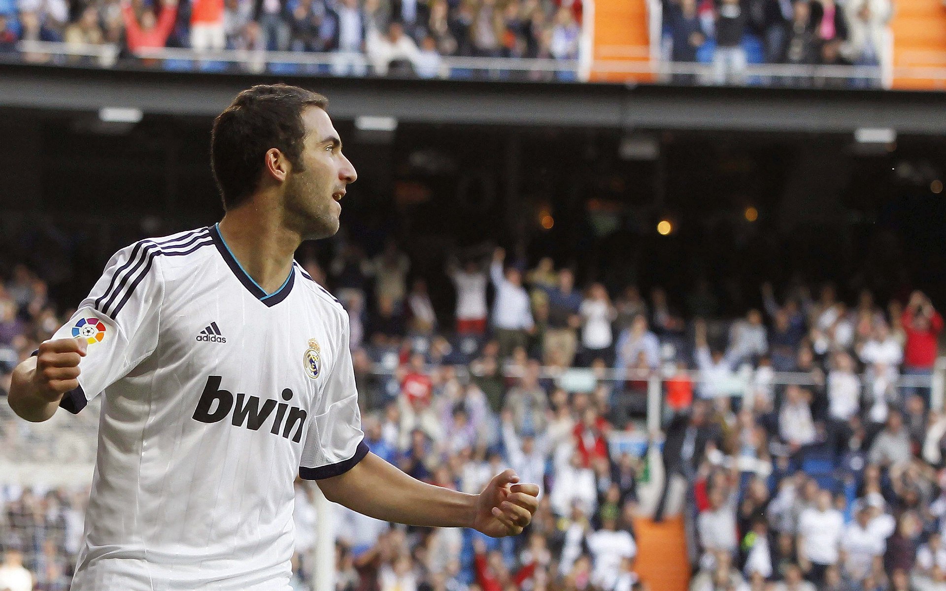 奇才横扫步行者，米切尔化身关键先生，谱写团队篮球新篇章